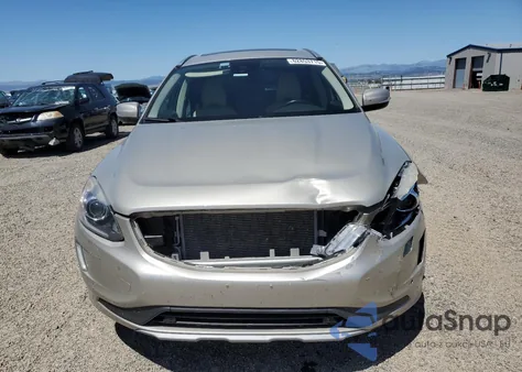 2017 Volvo Xc60 T5 Inscription z USA, uszkodzony, nr VIN YV440MDU6H2102163